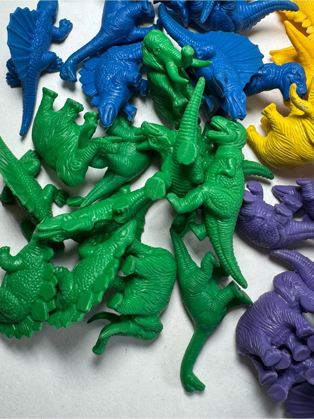 Learning Resource Mini Dinosaurs Counters Colorful Lot Of 88 Educational Toy